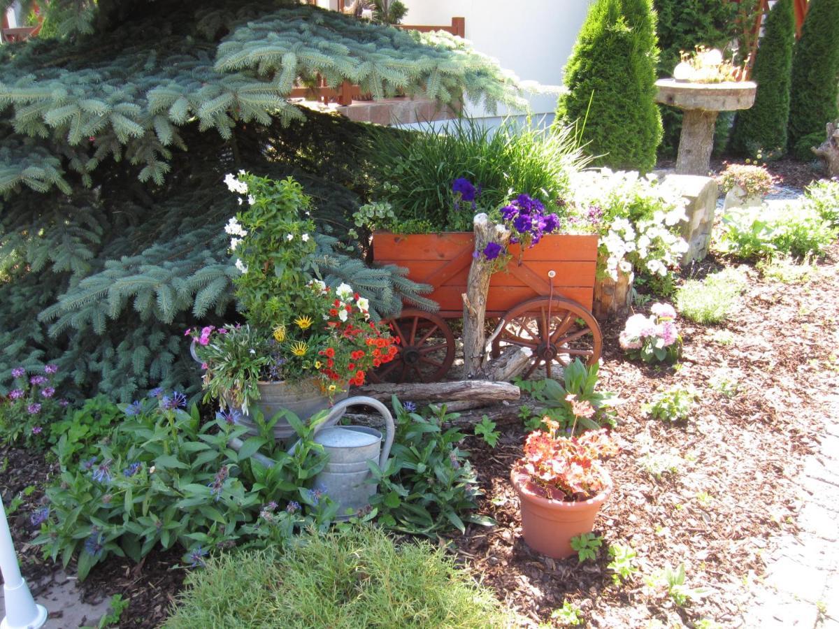 Ferienwohnung Im Schlossgarten Herbsleben מראה חיצוני תמונה